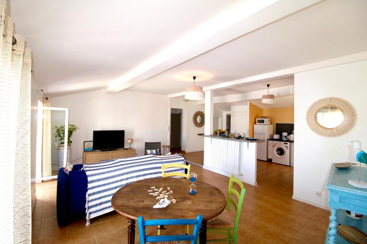 Grand Appartement Avec Vue Sur Quai Sete Luaran gambar