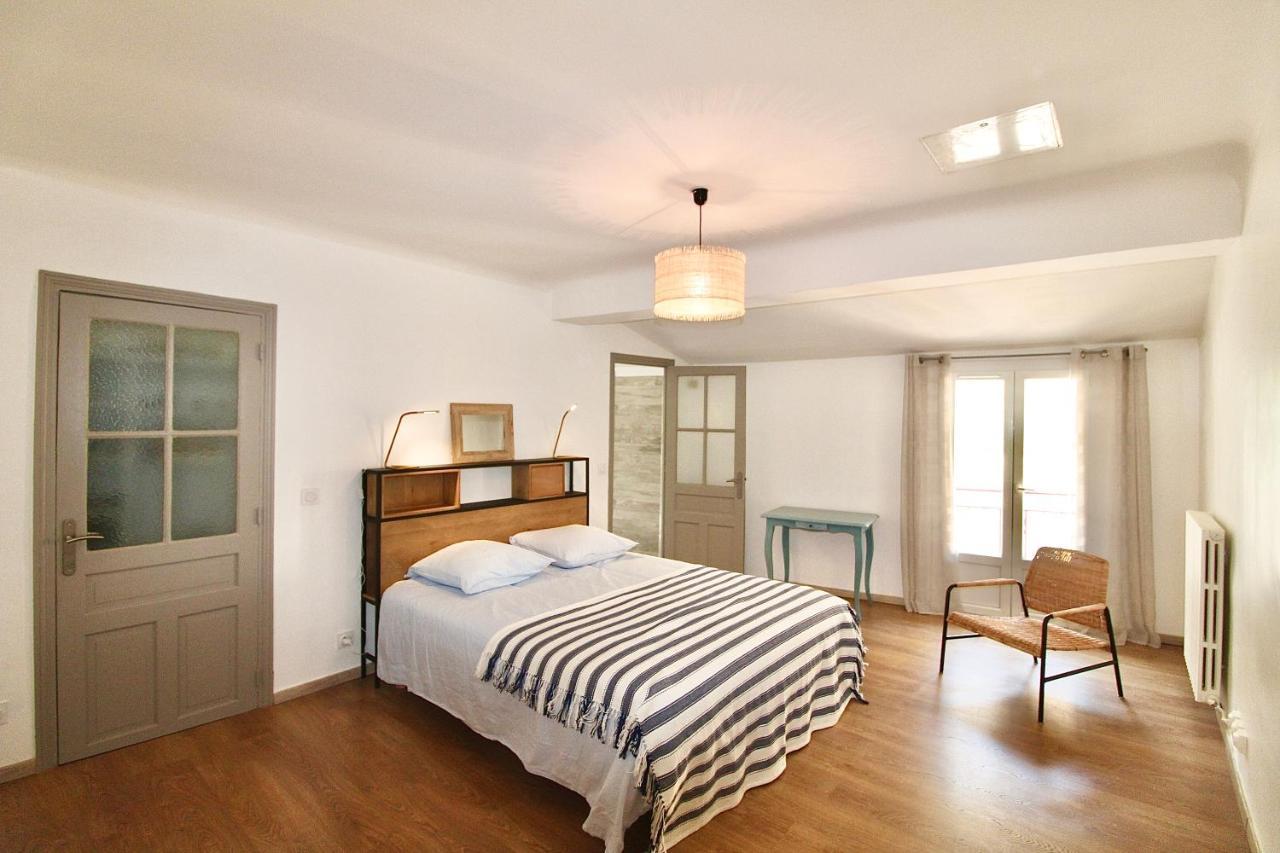 Grand Appartement Avec Vue Sur Quai Sete Luaran gambar